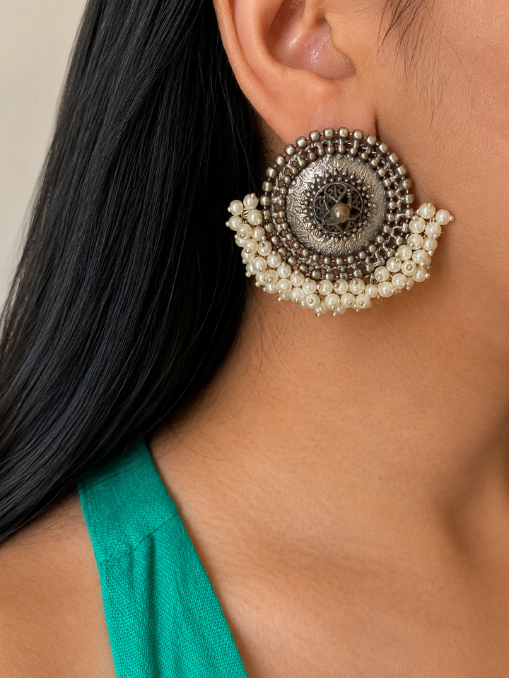 Antique Pearl Clusters Studs