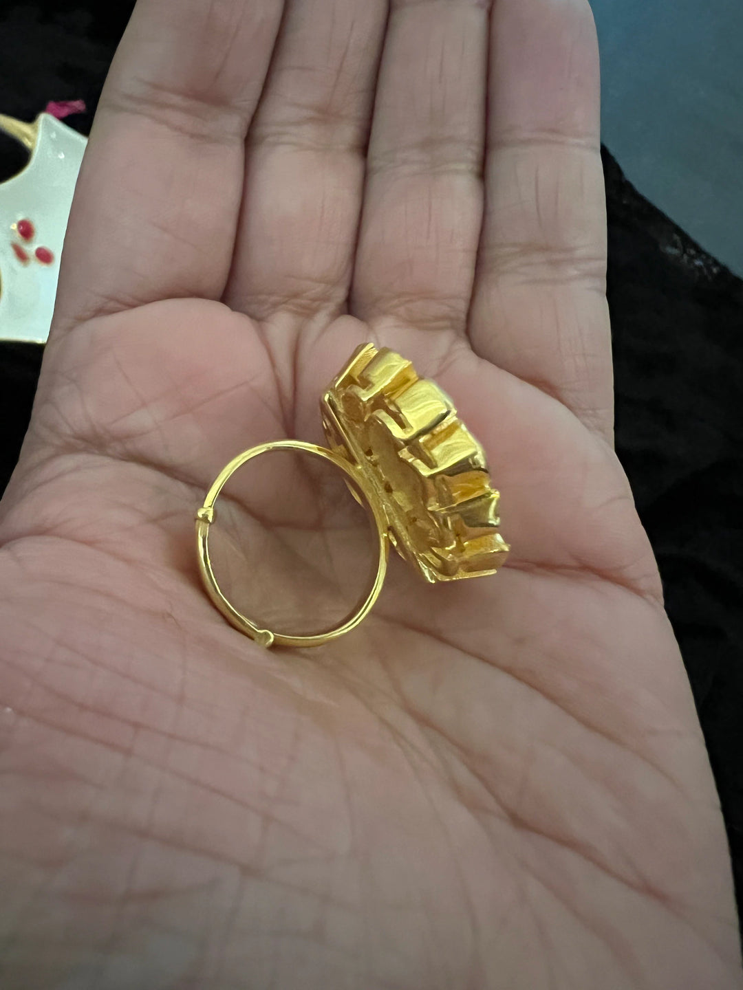 Elegant Ring - A Touch of Timeless Beauty