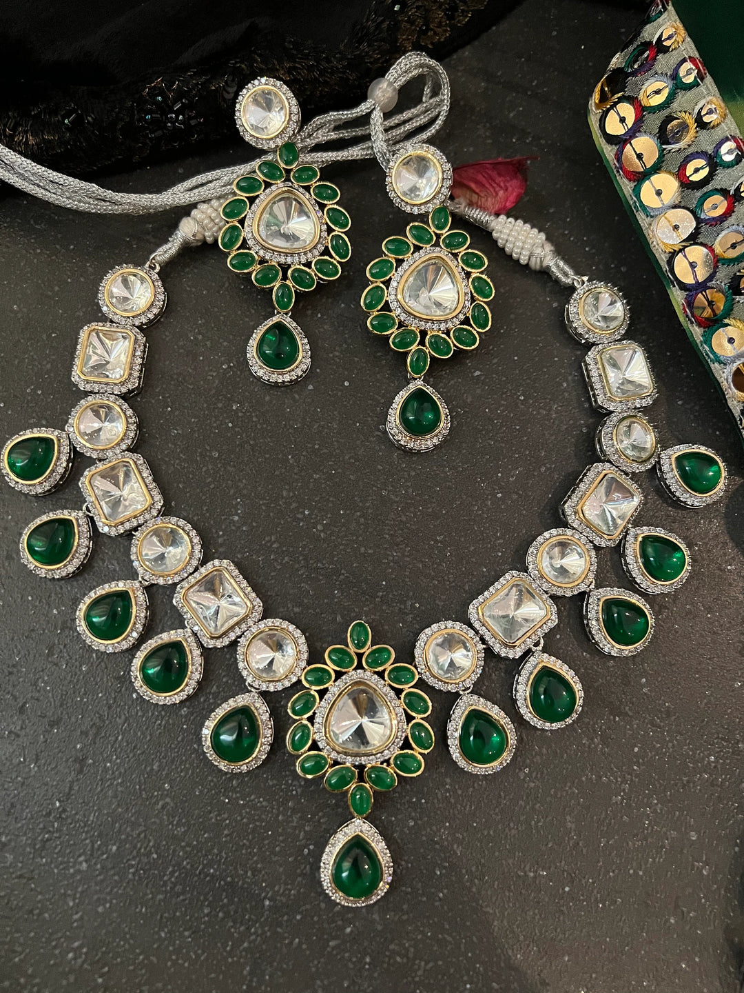 Elegant Kundan Necklace Set - Dazzle at Weddings and Festive Affairs