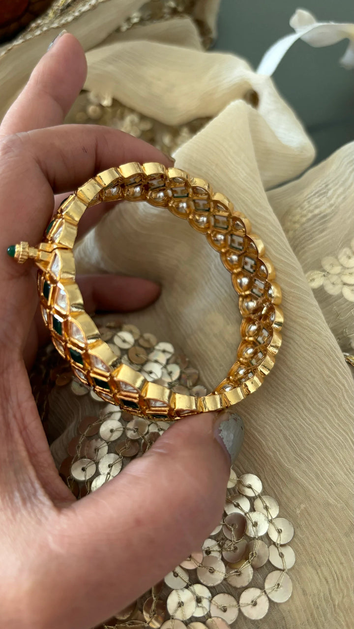 Classic Green Kundan Bangle