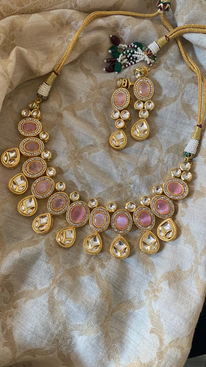 Exquisite Kundan Choker Set - Your Radiant Elegance for Weddings and Festivities