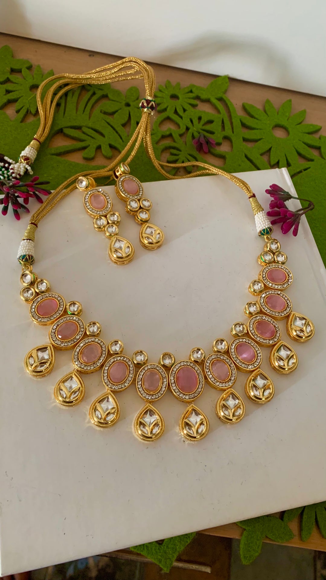 Exquisite Kundan Choker Set - Your Radiant Elegance for Weddings and Festivities