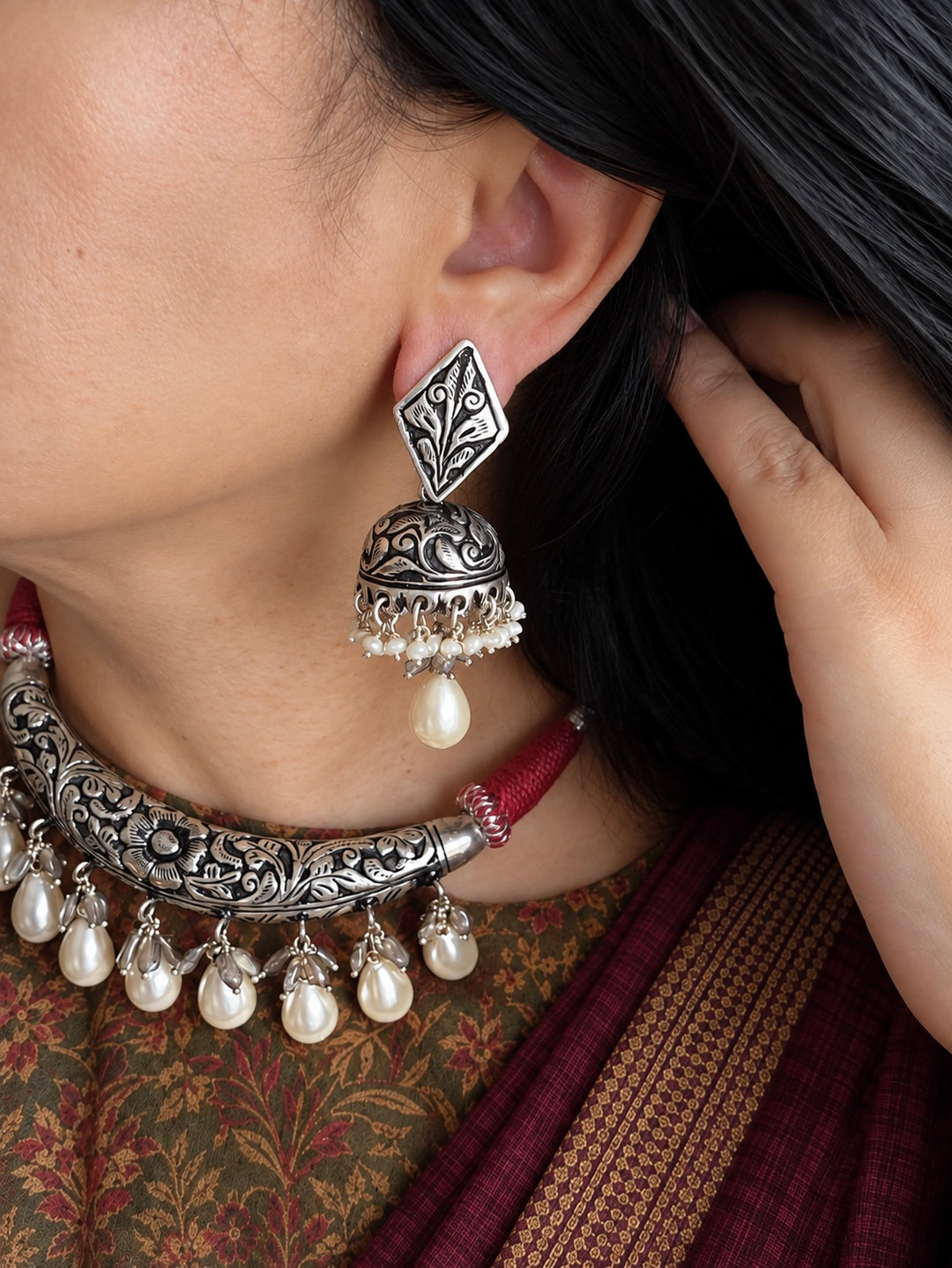 925 Silver Chitai Hasli Set with Shell Pearl Drops