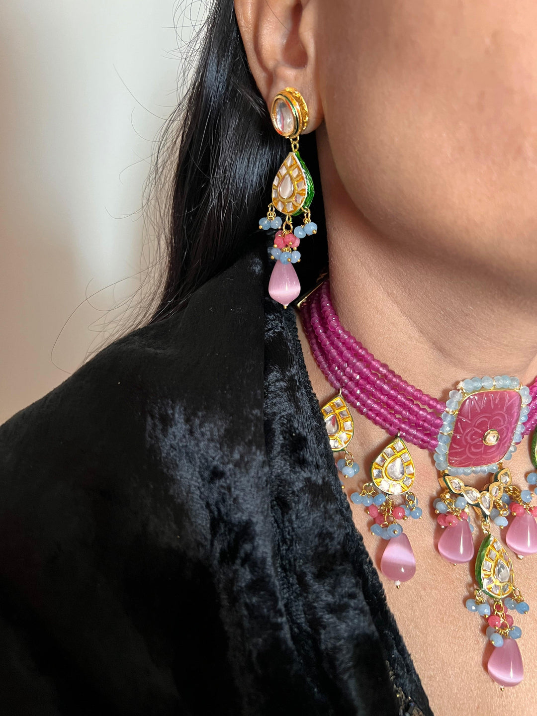 Stunning Kundan Choker with Earrings - SHIVKA