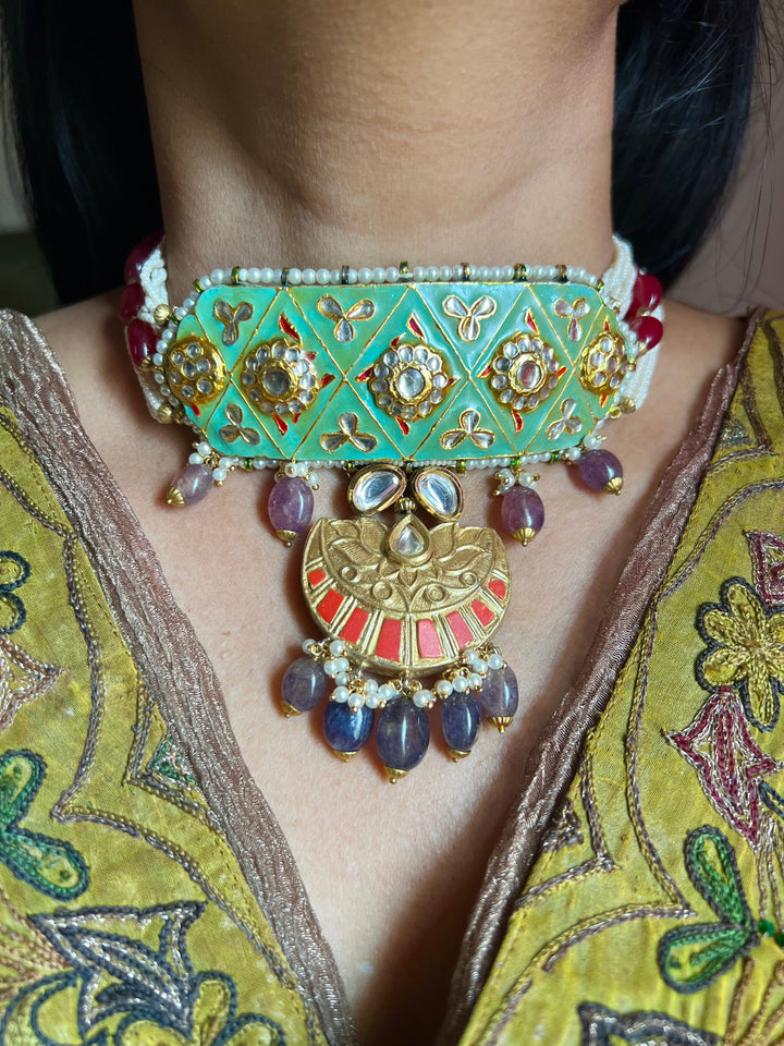 Scintillating Pearls Choker with Studs