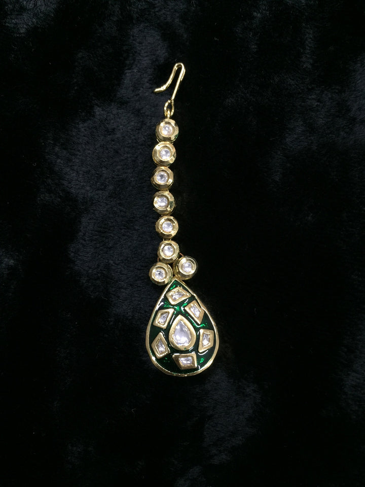 Beautiful Bridal Kundan Maangtikka