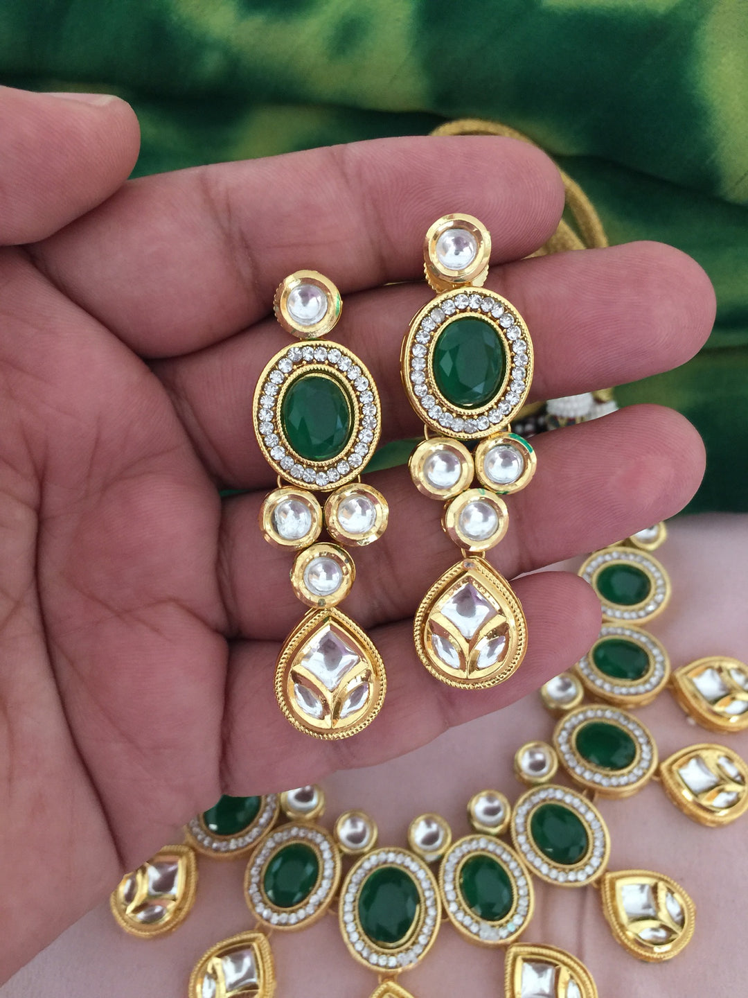 Exquisite Kundan Choker Set - Your Radiant Elegance for Weddings and Festivities