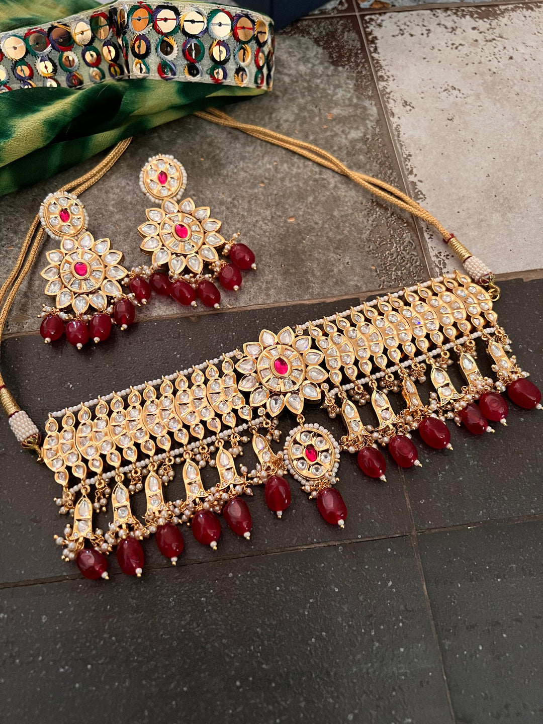 Jadau Kundan Choker with Statement Earrings - SHIVKA