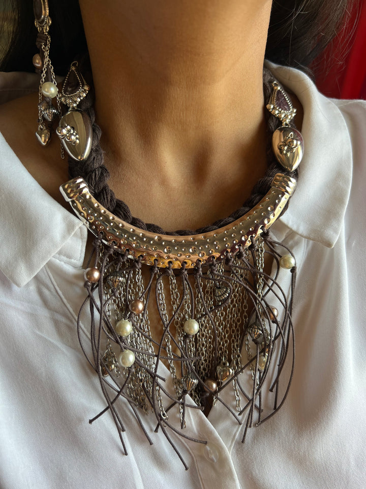 Fusion Hasli Necklace with Earrings