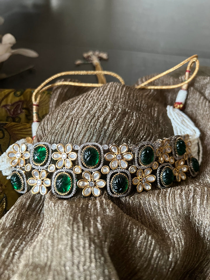 Kundan Choker with Earrings