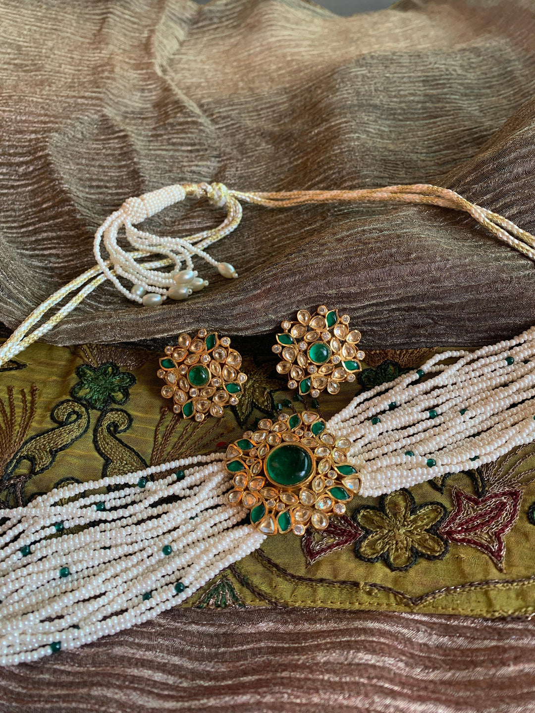 Pearl Kundan Choker Necklace with Studs - SHIVKA