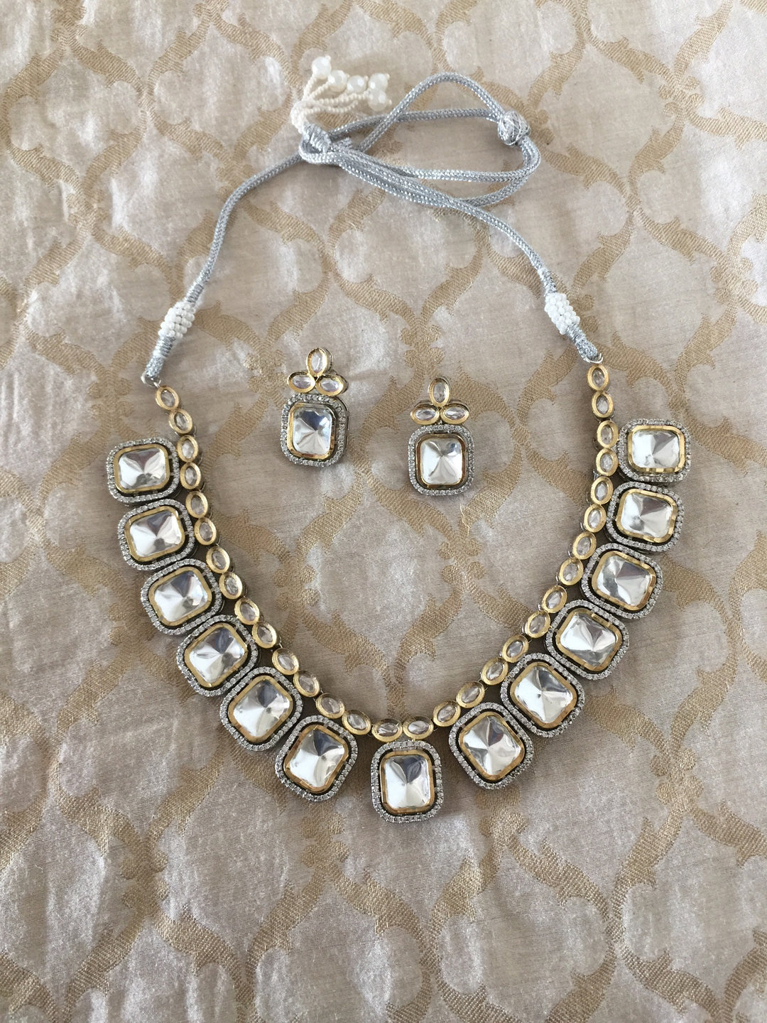 High Quality Square Shaped Kundan Necklace with Studs