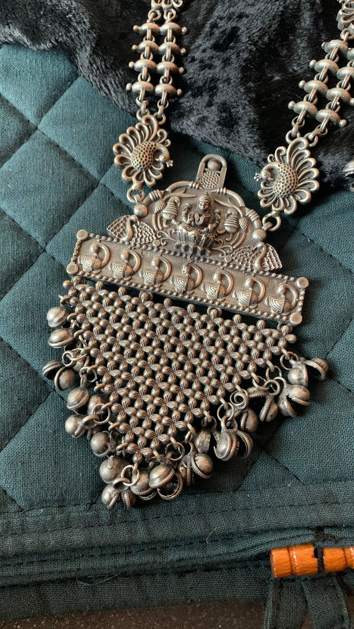 Vintage Pendant Long Necklace with Statement Earrings - SHIVKA