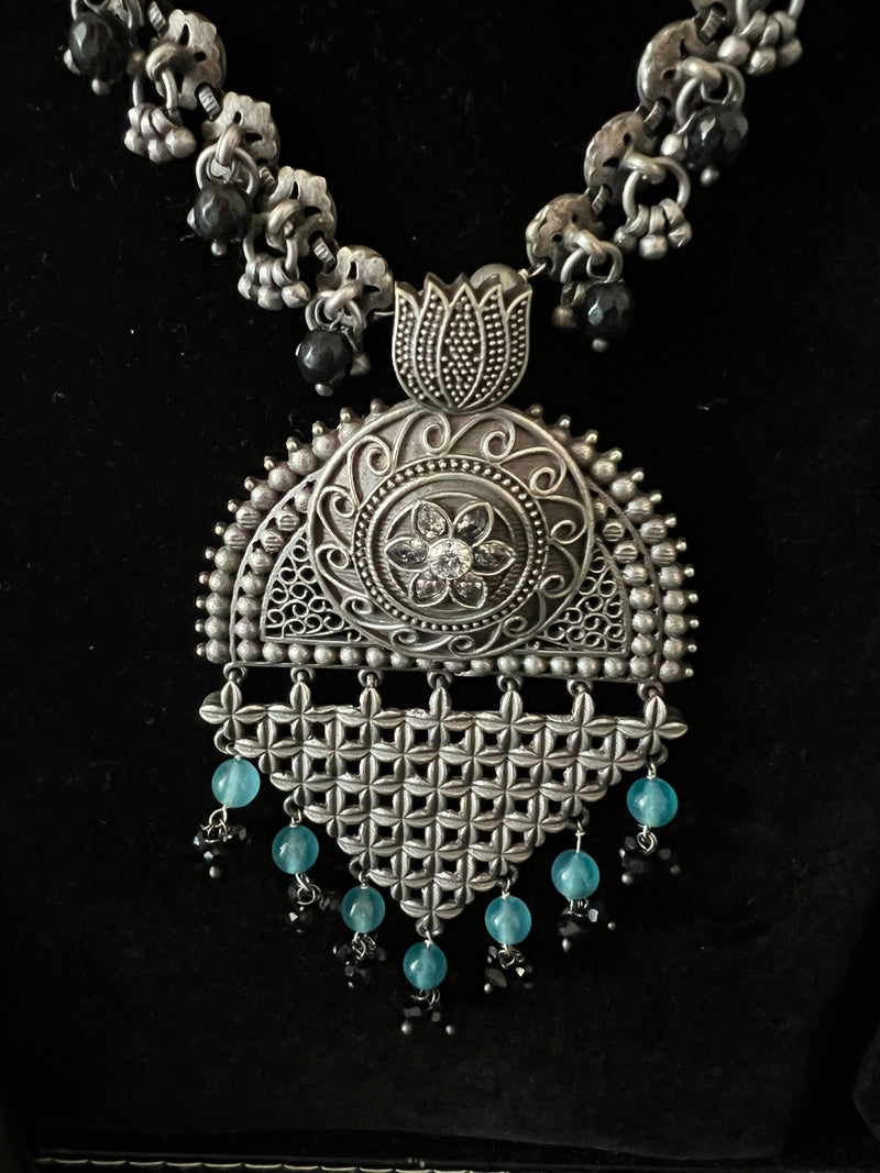 Vintage Artistic Necklace