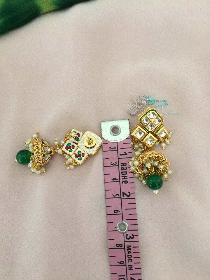 Elegant Kundan Choker Set with Earrings and Maangtikka - A Regal Radiance for Special Occasions