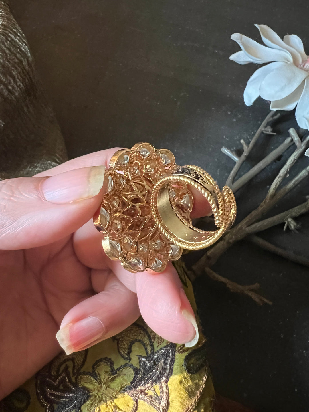 Kundan Rotating Ring