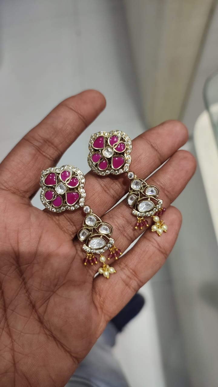 Pearls Choker with Statement Earrings