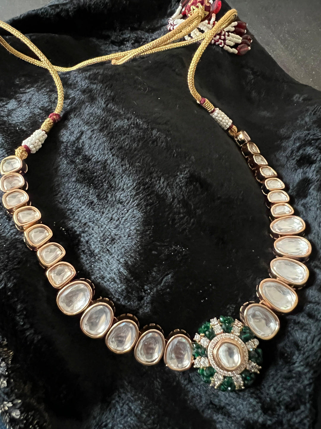 Timeless Kundan Necklace with Statement Earrings - SHIVKA