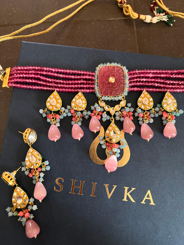 Stunning Kundan Choker with Earrings - SHIVKA