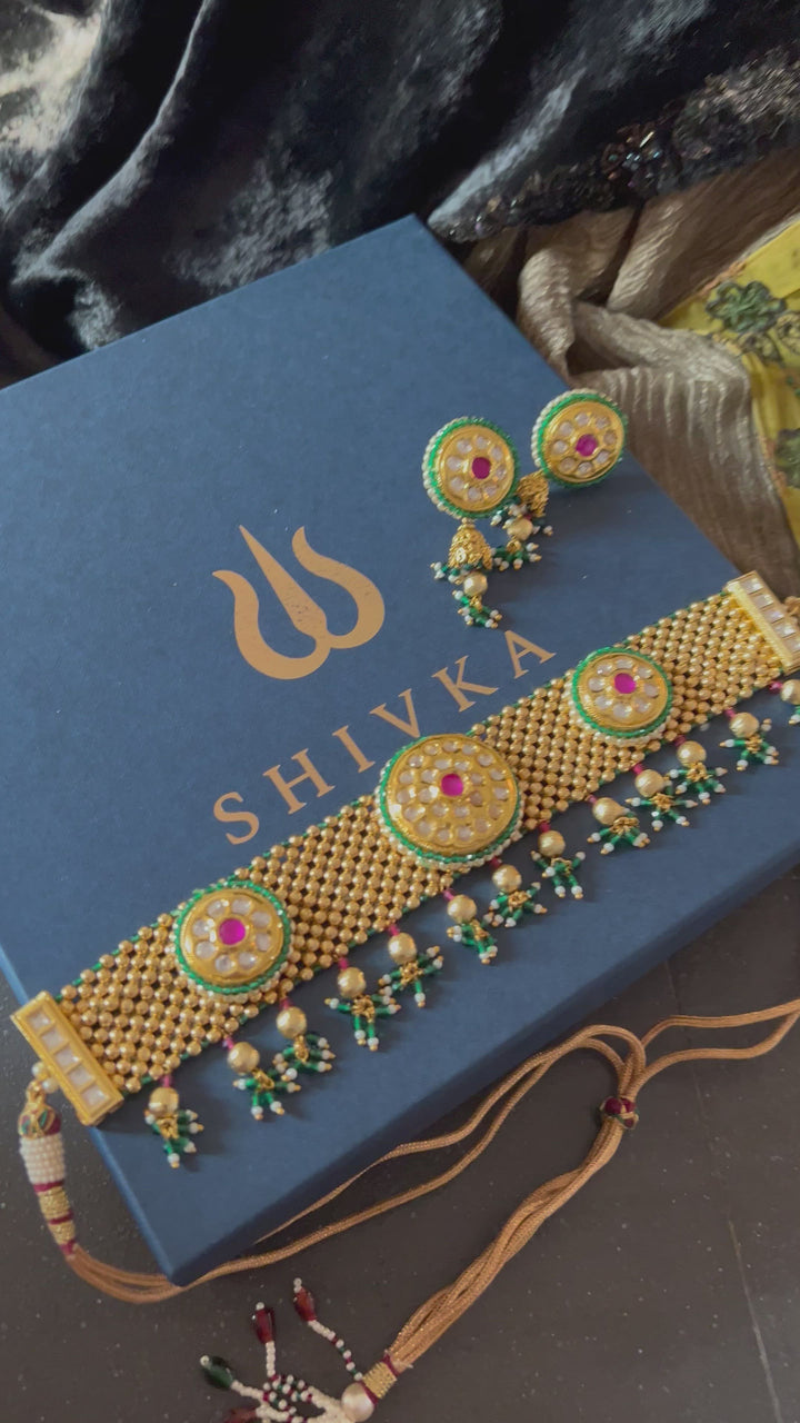 Elegant Kundan Choker with Jhumka Earrings