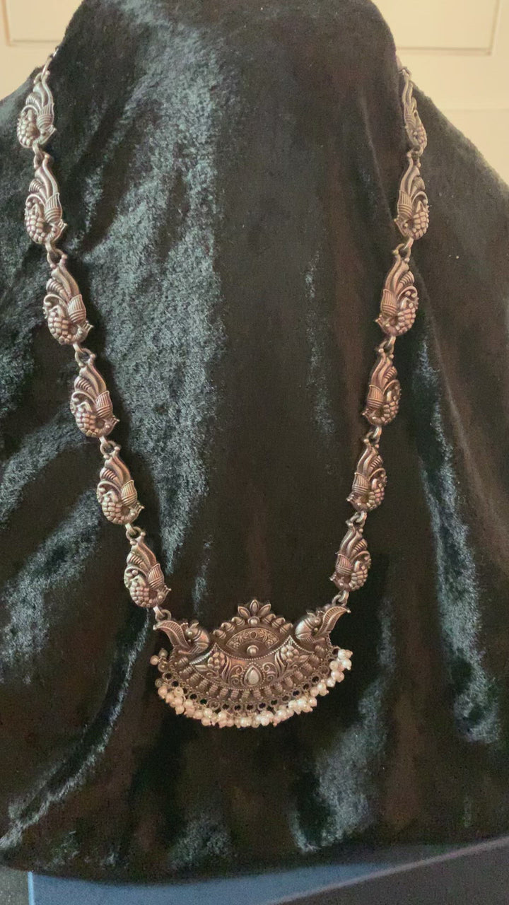 Antique Pendant Necklace with Earrings