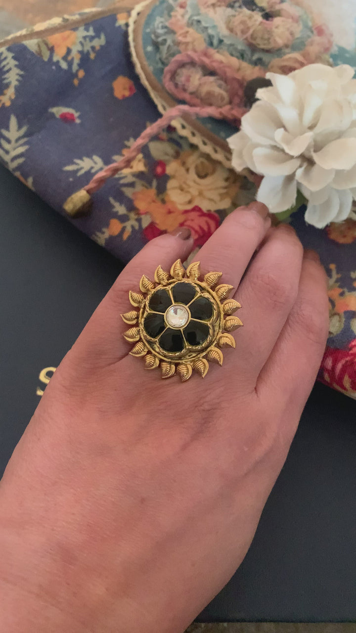 Statement Pure 925 Silver Kundan Ring