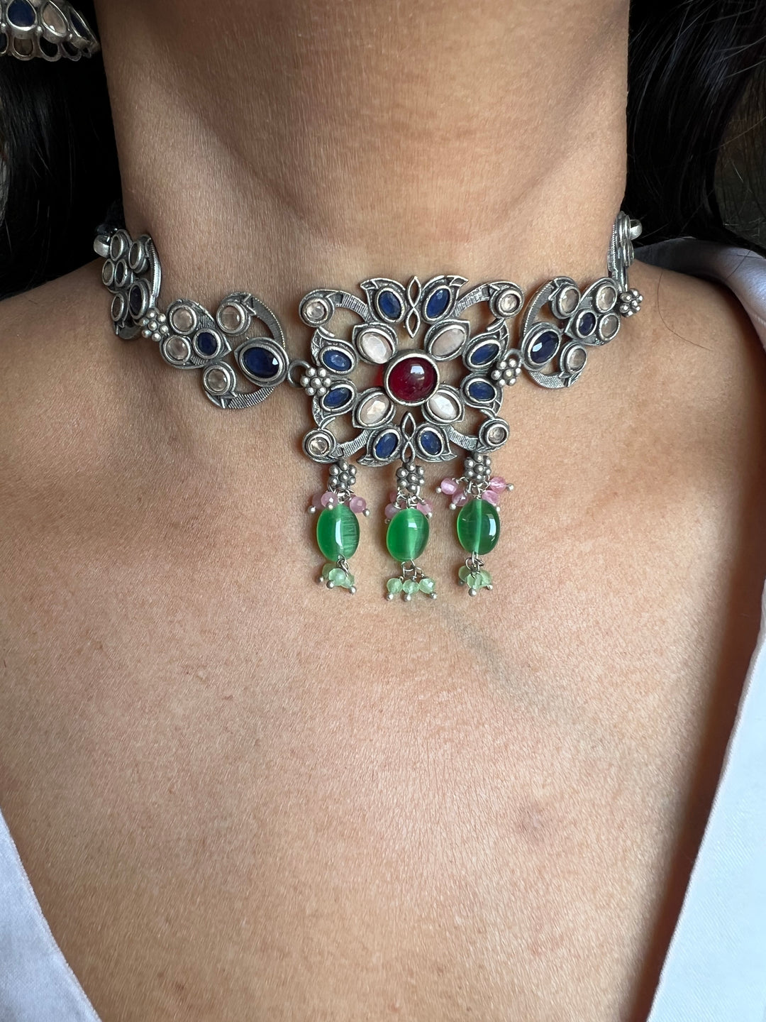 Vintage Artistic Choker with Statement Earrings