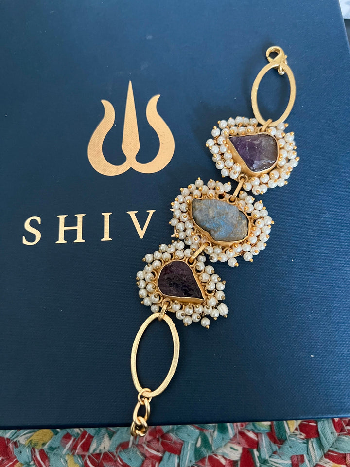 Pearls Cluster Bracelet