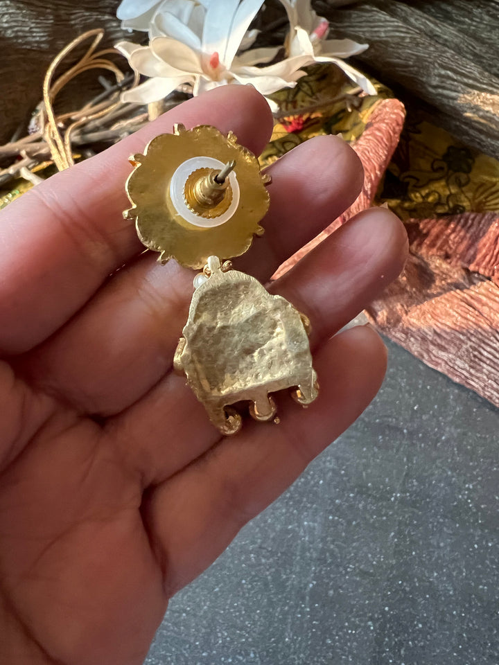 Maroon Chatai Choker with Earrings