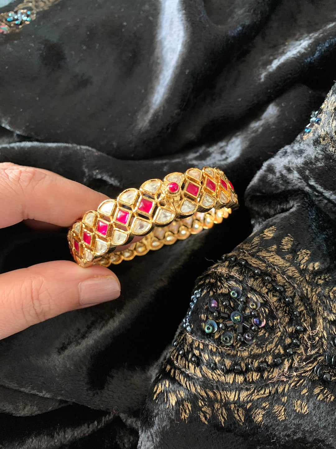 Classic Kundan Bangle