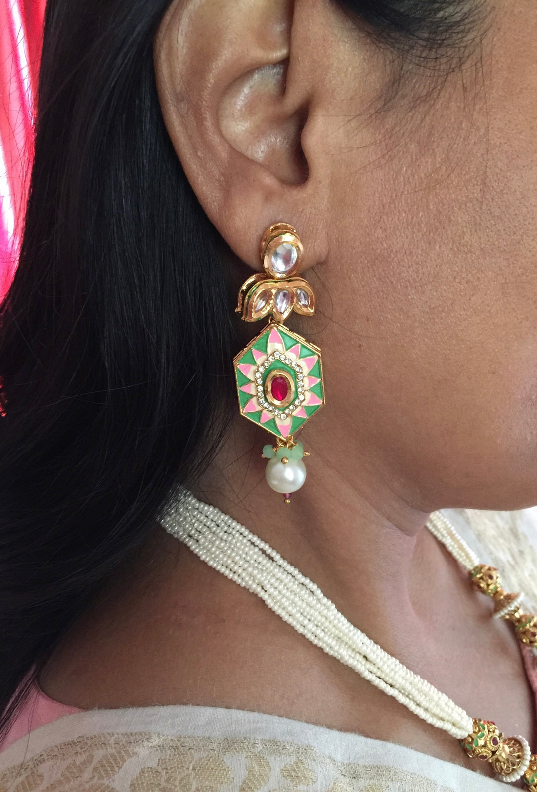 Elegant Kundan Necklace Set - Dazzle at Weddings and Festive Affairs