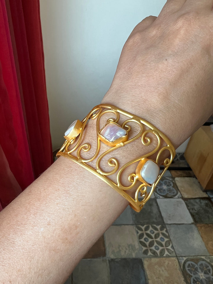 Fresh Water Baroque Pearl Open Cuff