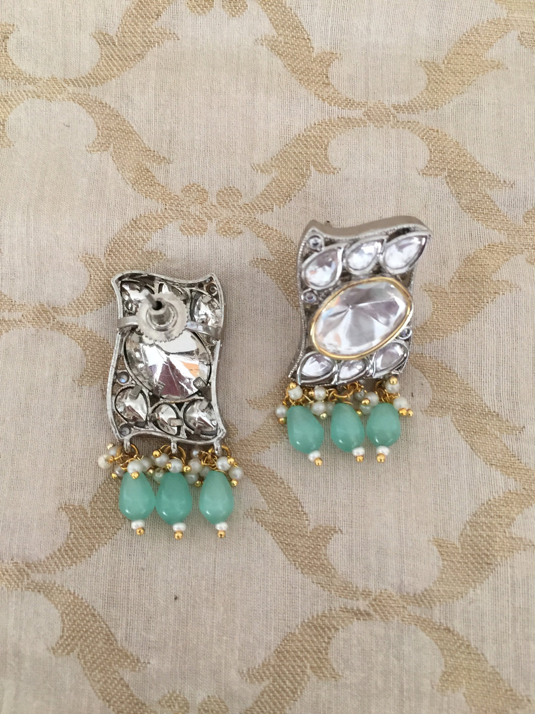 High Quality Kundan Choker with Statement Stud Earrings