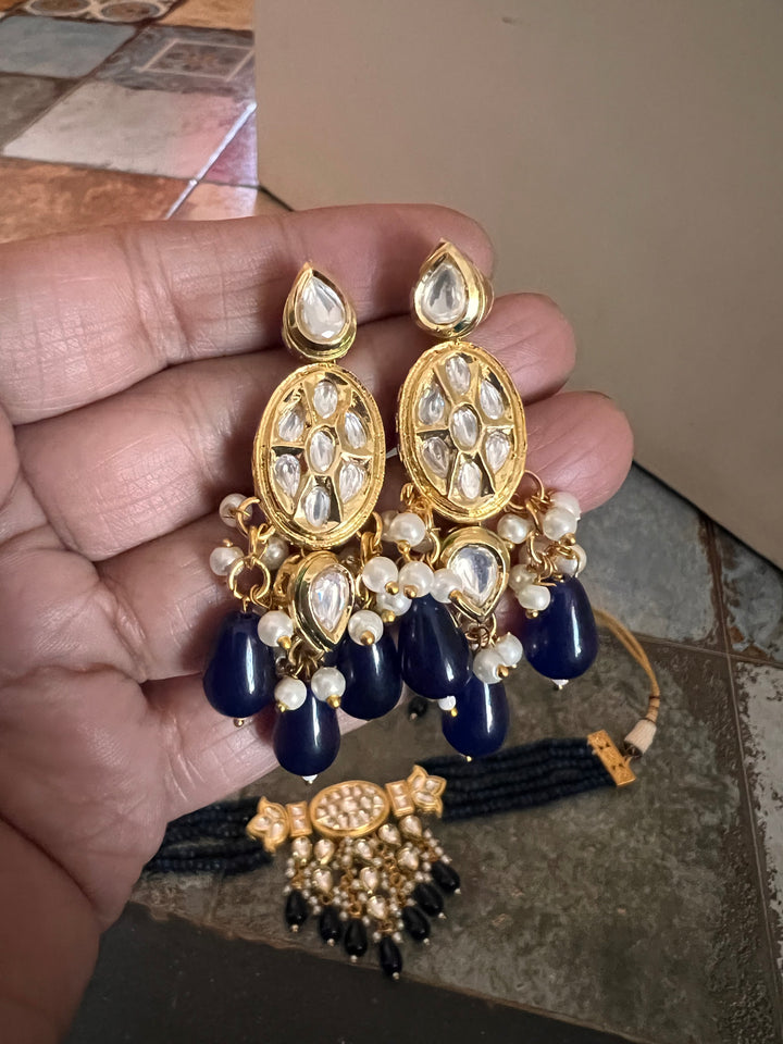 Classic Kundan Choker with Earrings and Maangtikka