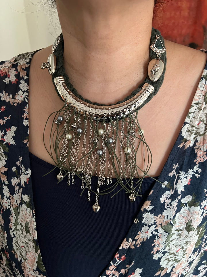 Fusion Hasli Necklace with Earrings