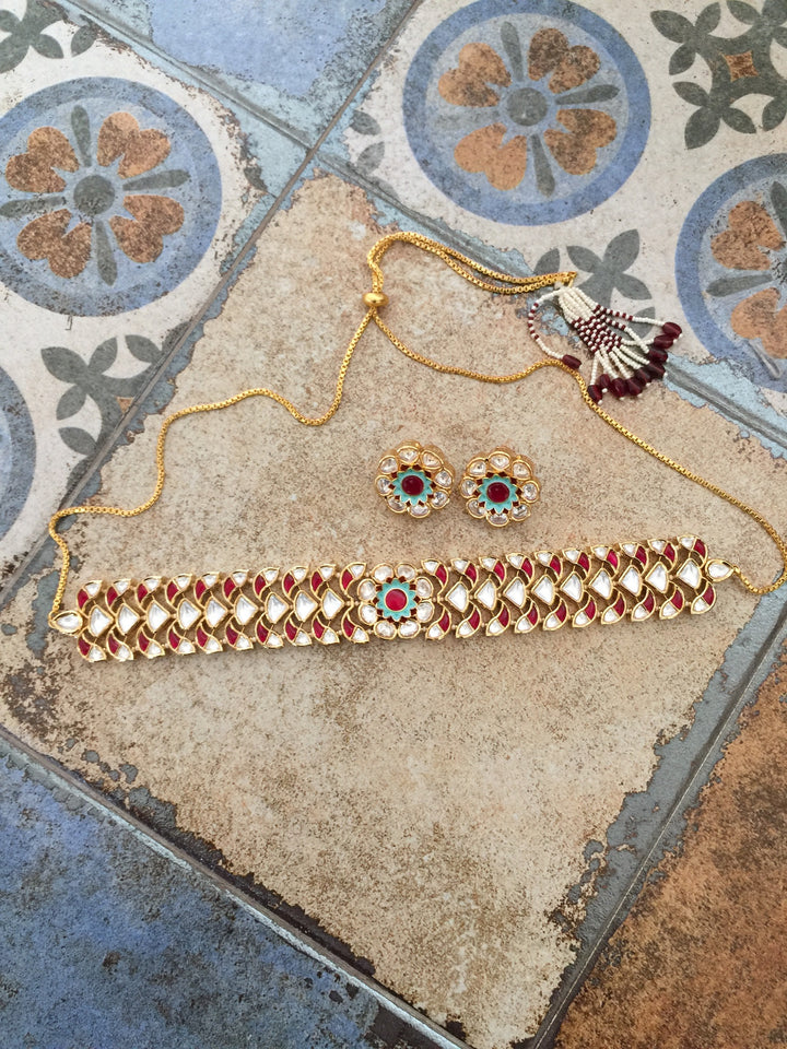 Gorgeous Polki Kundan Choker with Studs