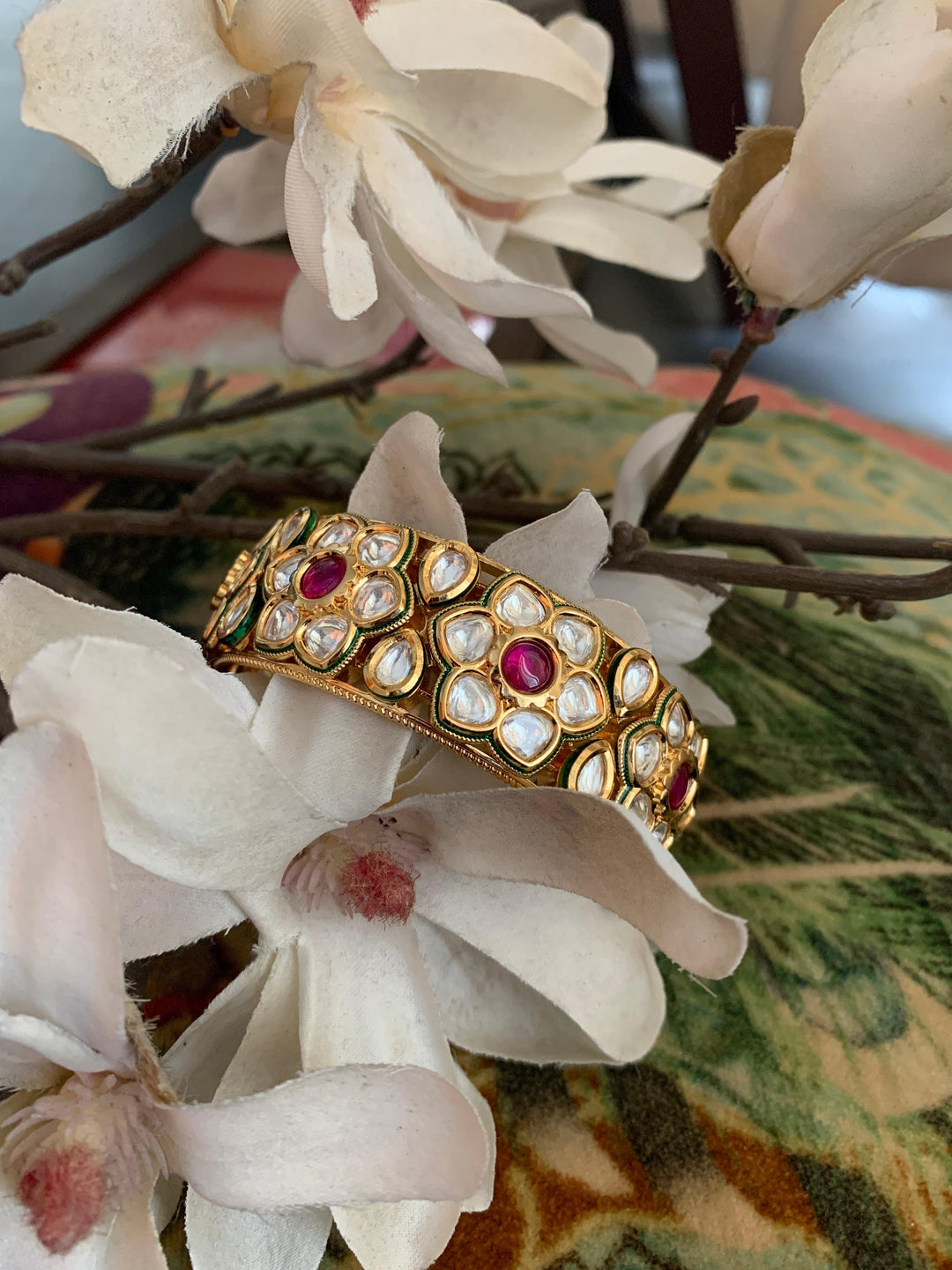 Kundan Flowers Bangle - SHIVKA