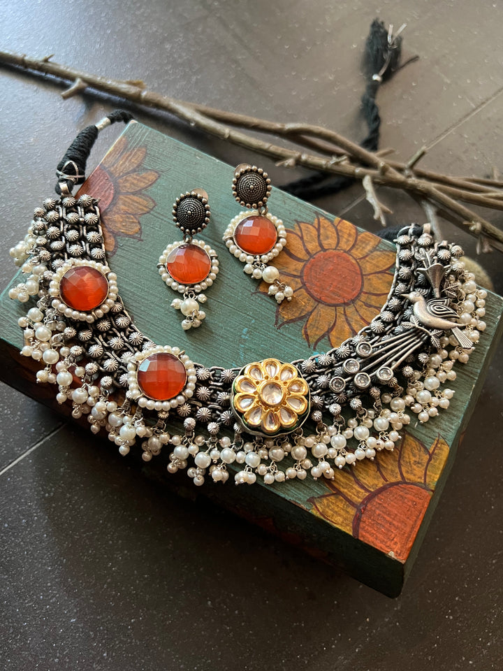 Vintage Artistic Necklace with Earrings