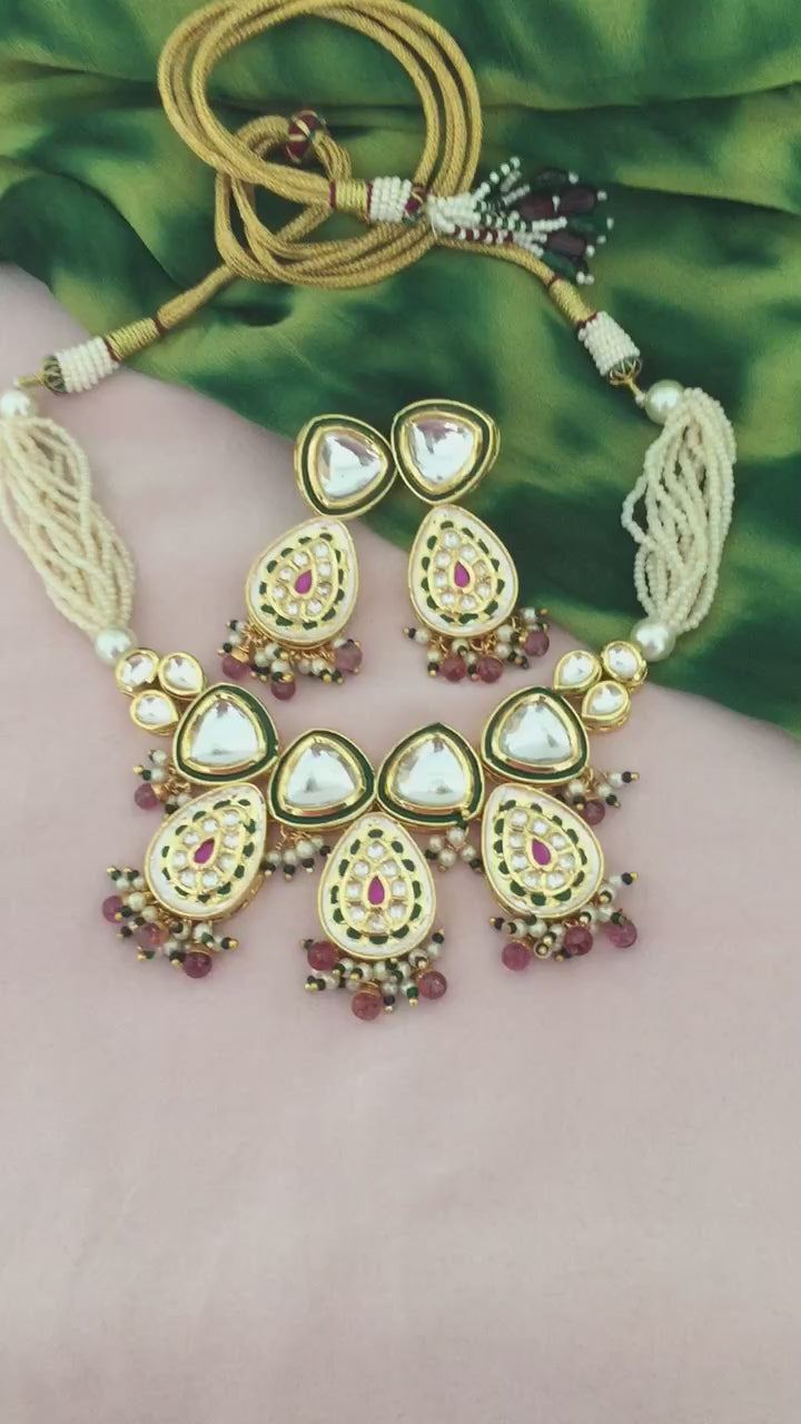 Elegant Kundan Necklace Set - Dazzle at Weddings and Festive Affairs