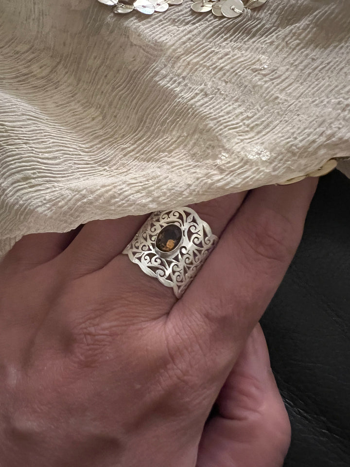 Beautiful Cut-work Quartz Ring