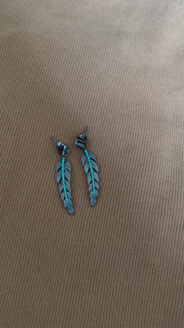 Minimalist 925 Silver Amethyst Leaf Earrings