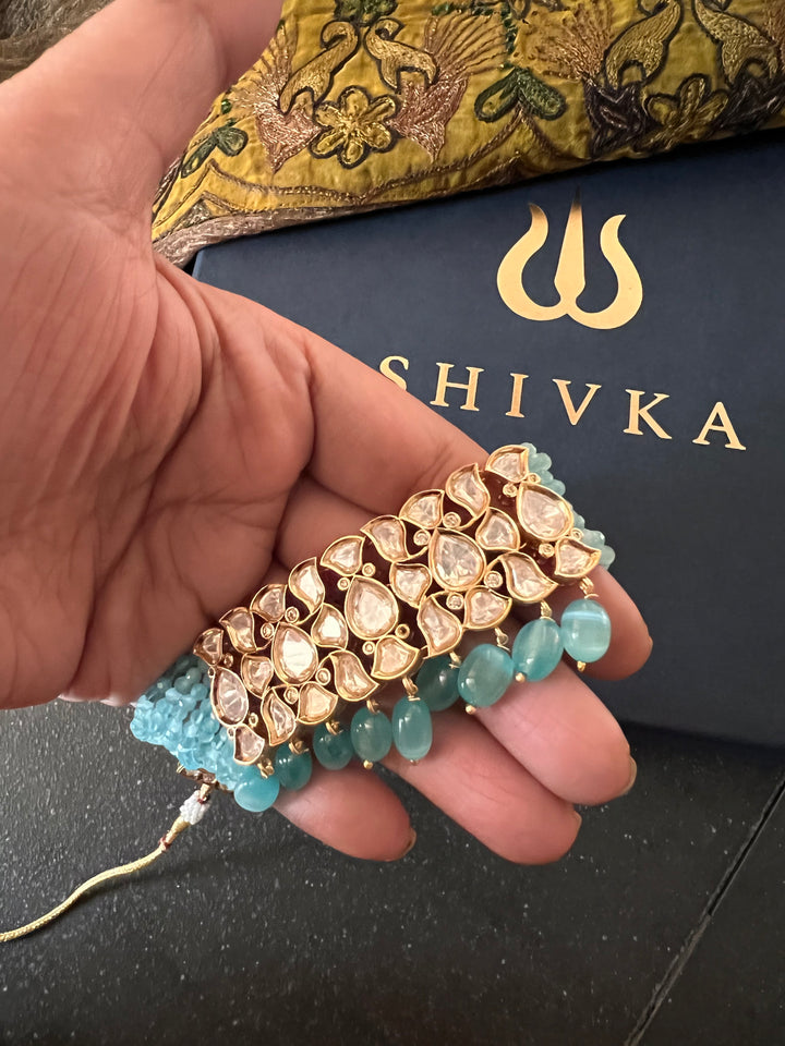Elegant Sea Blue Kundan Choker with Studs