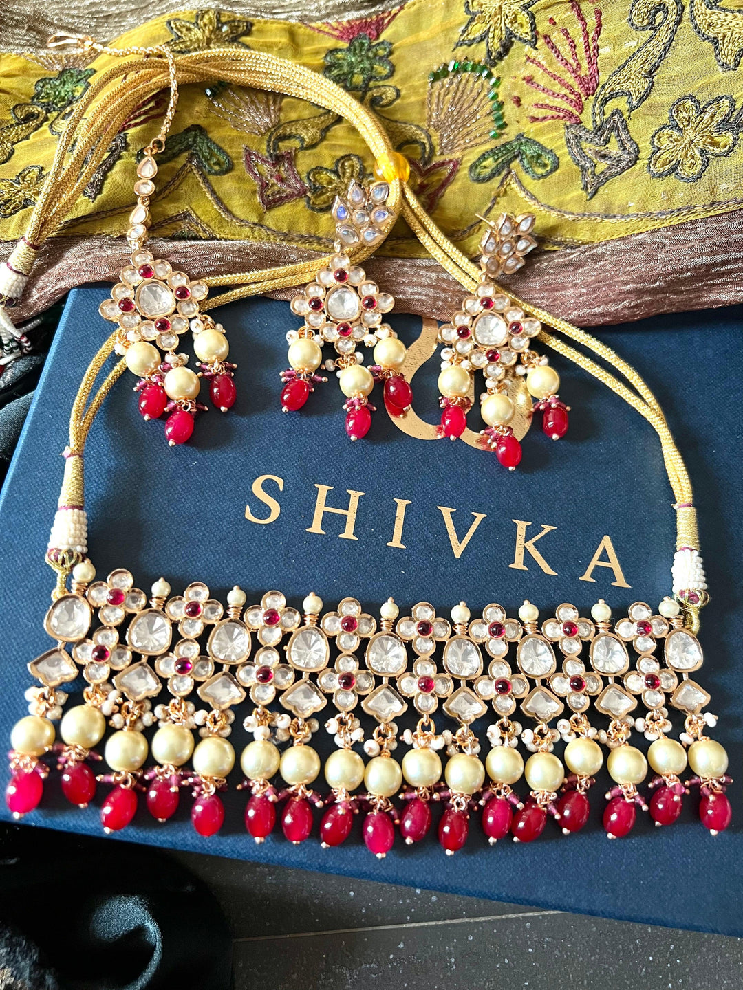 Scintillating Bridal Kundan Choker with Earrings and Maangtikka - SHIVKA