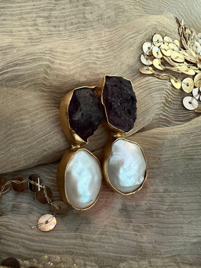 Raw Amethyst Baroque Pearls Studs - SHIVKA