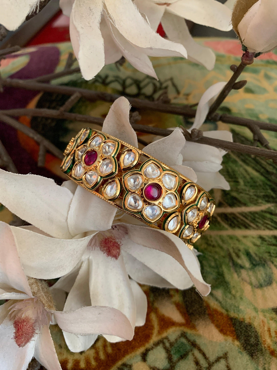 Kundan Flowers Bangle - SHIVKA