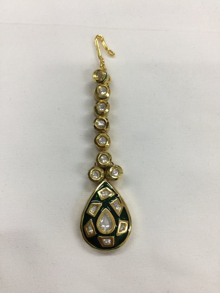 Beautiful Bridal Kundan Maangtikka