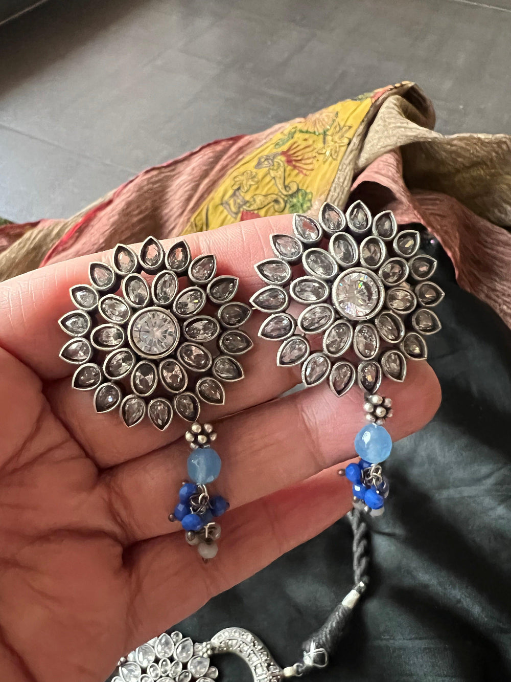 Vintage Zirconia Choker with Flower Stud Earrings - SHIVKA