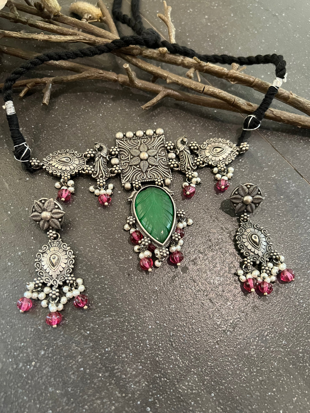 Vintage Carved Stones Choker with Statement Earrings