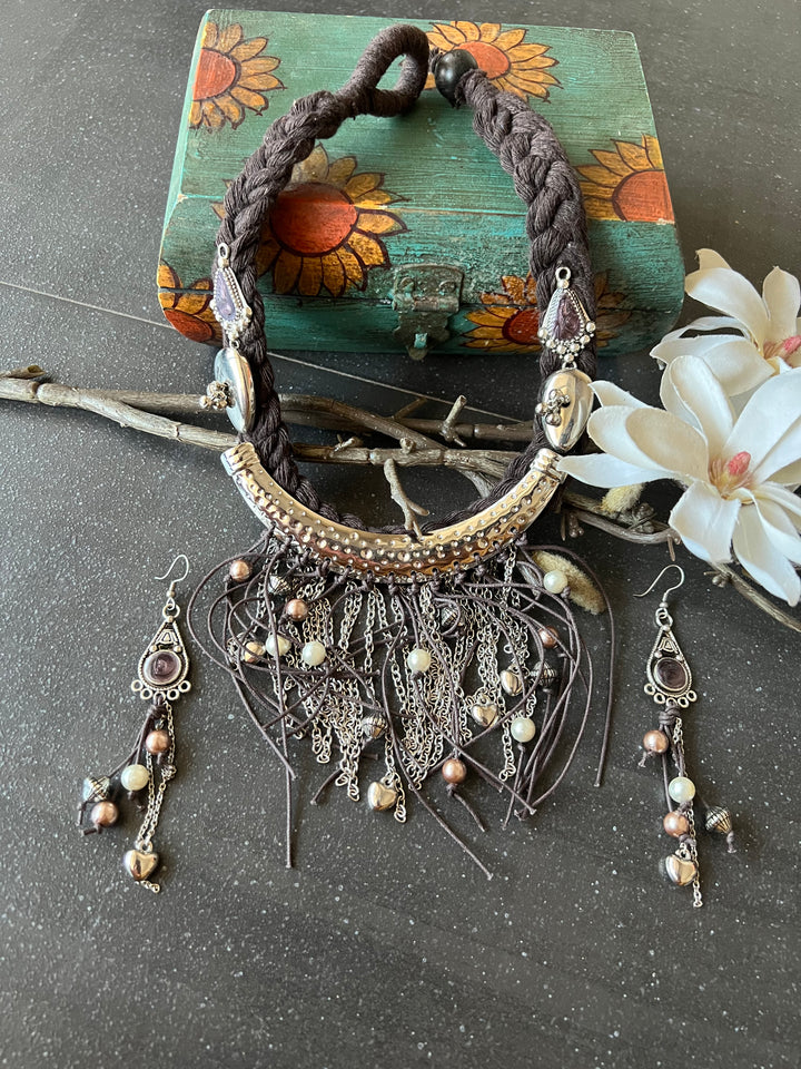 Fusion Hasli Necklace with Earrings