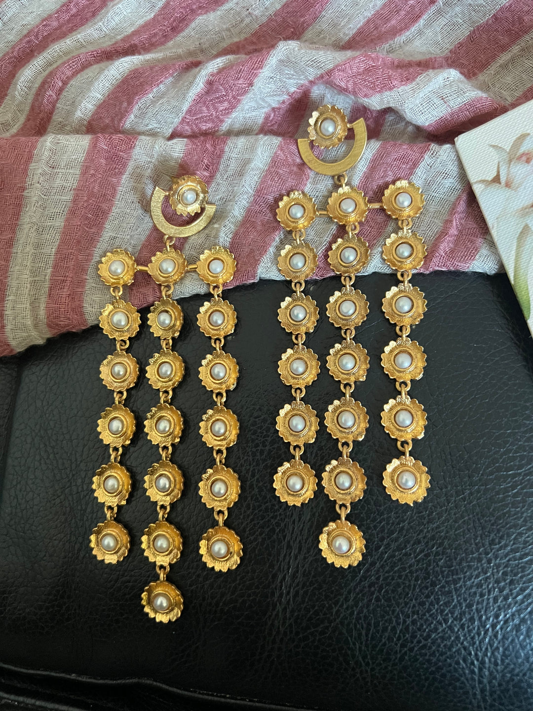 Statement Pearl Flowers Earrings